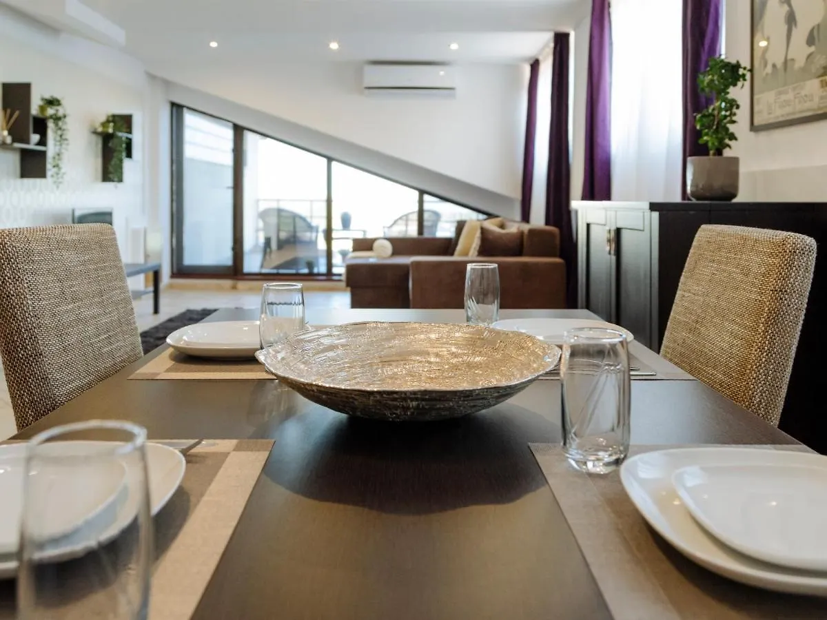 Amazing City View Residences - Penthouse & Apartment Bucarest Rumanía