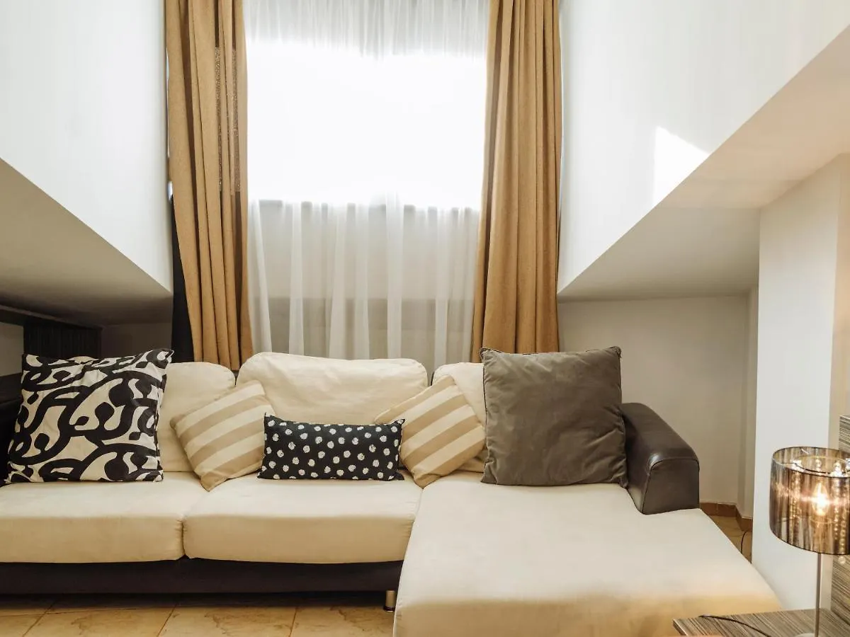 Amazing City View Residences - Penthouse & Apartment Bucarest