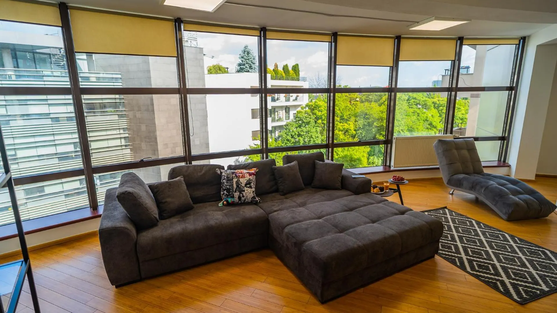 Amazing City View Residences - Penthouse & Apartment location